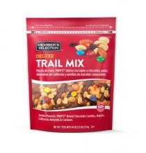 Member's Selection Deluxe Trail Mix 40 oz