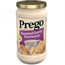Prego Alfredo Sauce with Roasted Garlic and Parmesan Cheese, 14.5 Oz Jar